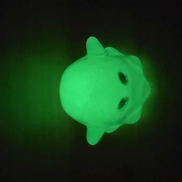 Glow in the Dark Ghost - Picture 7 of 12